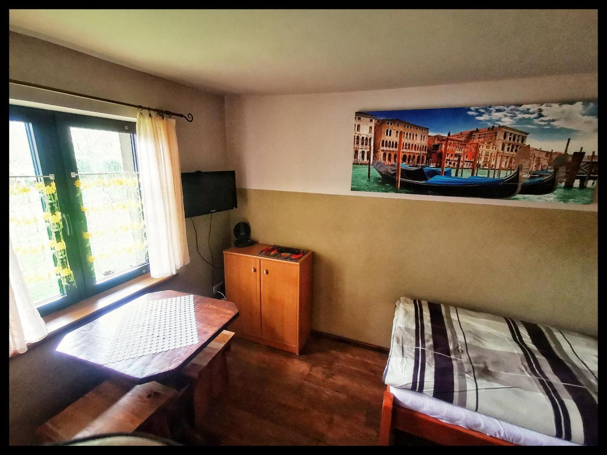 Noclegi U Marka Czernichow  Zimmer foto